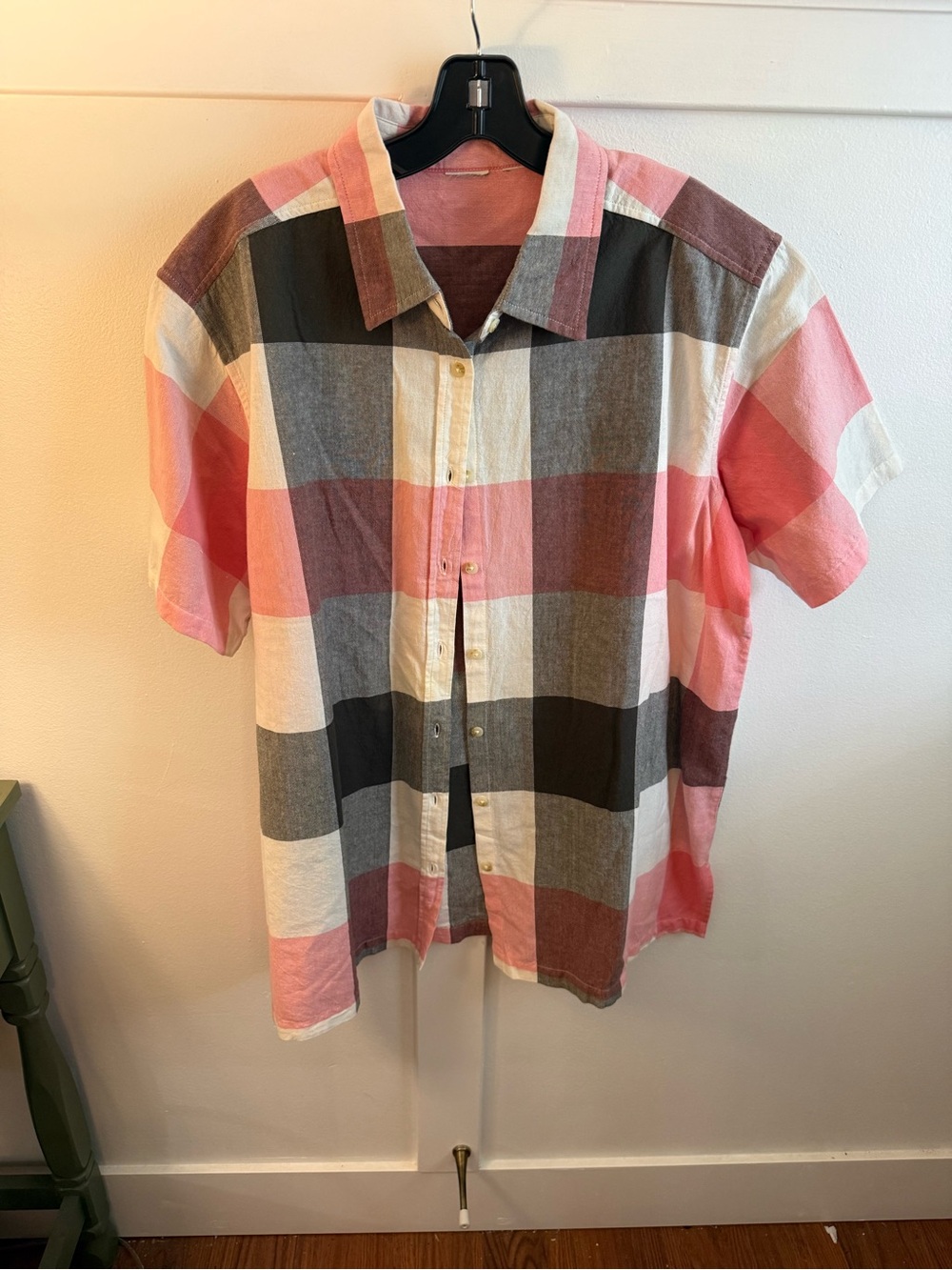 Men's Short-Sleeve Plaid Button-Up Shirt - Pink/Gray